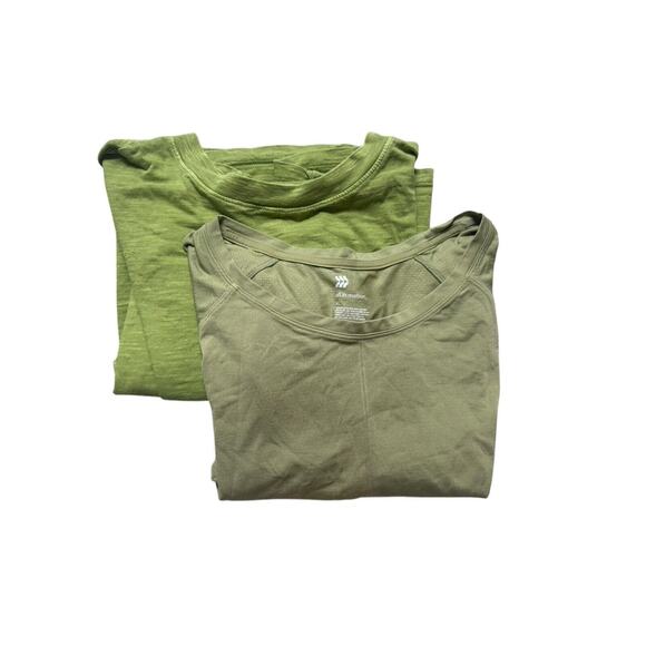 Womens Target Universal Threads All In Motion set of 2 Green‎ Shirts XL - Picture 1 of 10